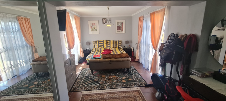 3 Bedroom Property for Sale in Heiderand Western Cape